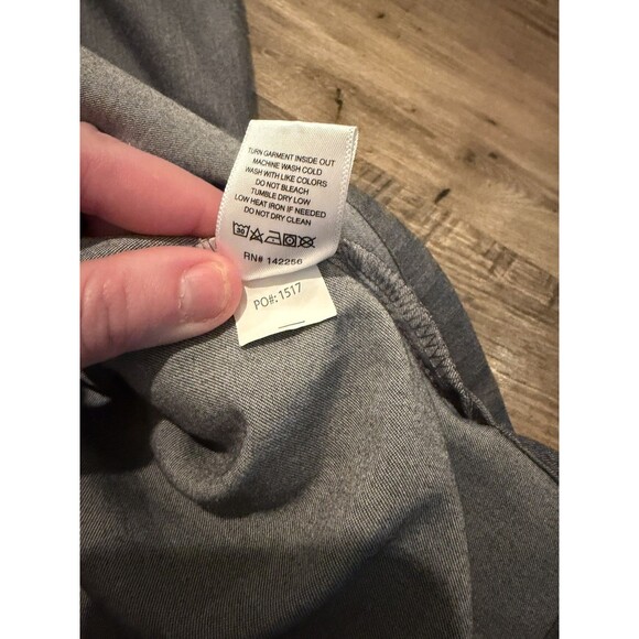 Figs Technical Scrubs Set Top Pants Gray Size M - Picture 15 of 16